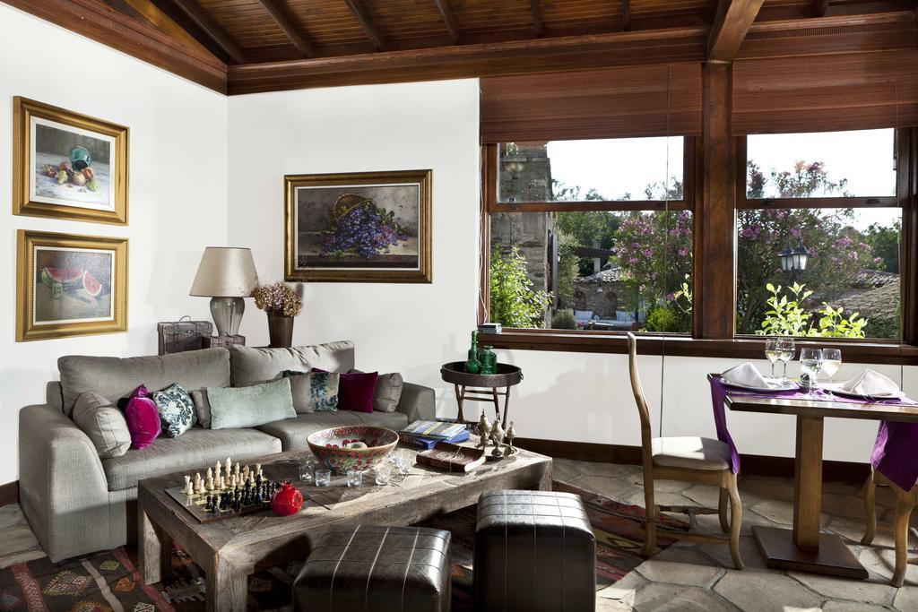 กึลลึ โคนักลารึ Hotel Selcuk ภายนอก รูปภาพ