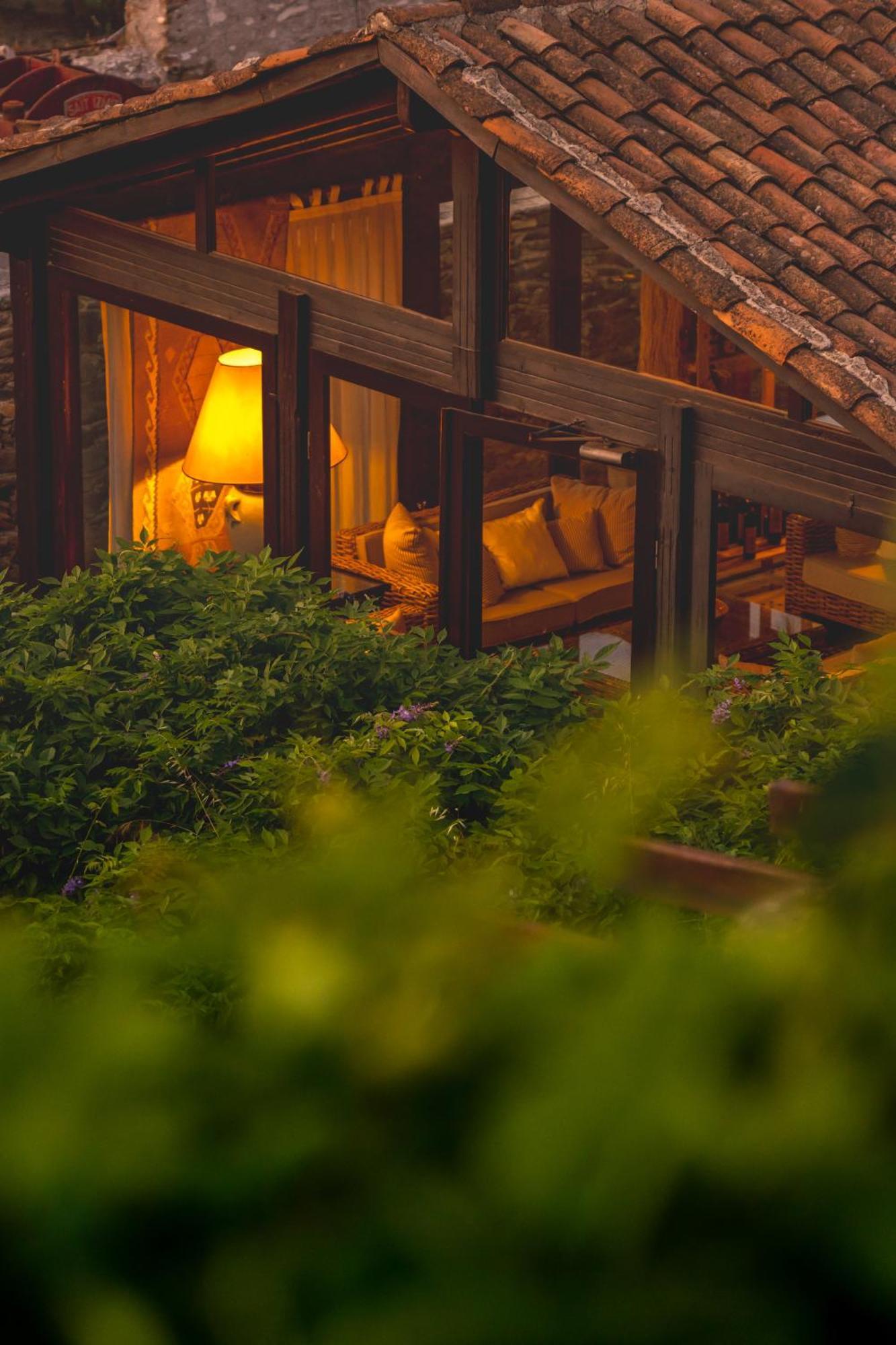 กึลลึ โคนักลารึ Hotel Selcuk ภายนอก รูปภาพ