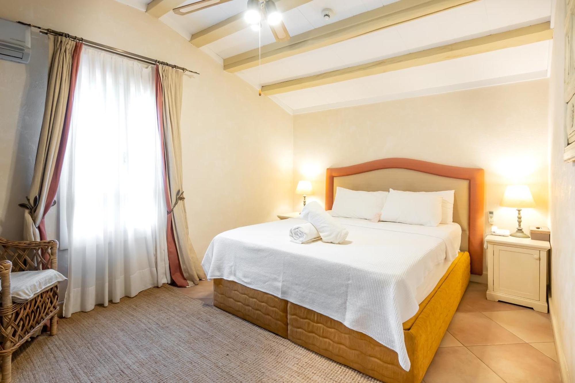 กึลลึ โคนักลารึ Hotel Selcuk ภายนอก รูปภาพ