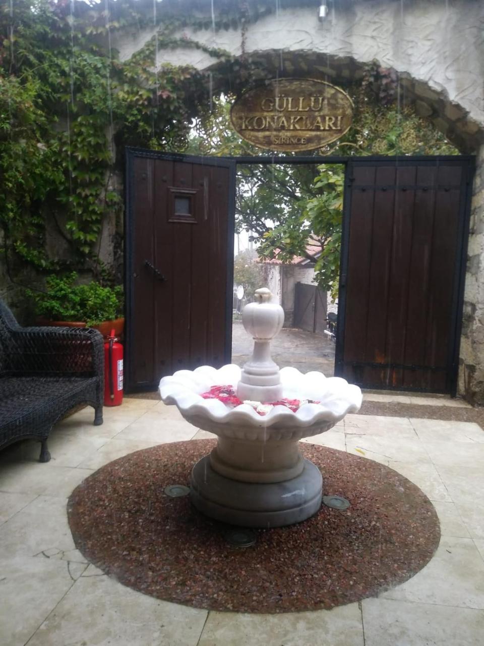 กึลลึ โคนักลารึ Hotel Selcuk ภายนอก รูปภาพ